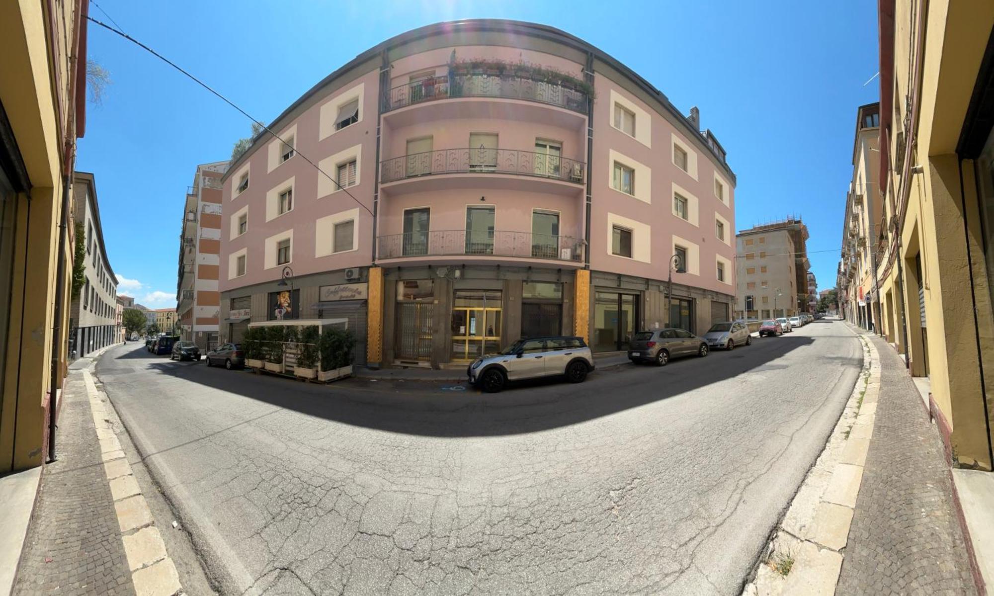 Essential Room & Parking In Centro Citta Con Parcheggio Privato E Wifi โปเตนซา ภายนอก รูปภาพ